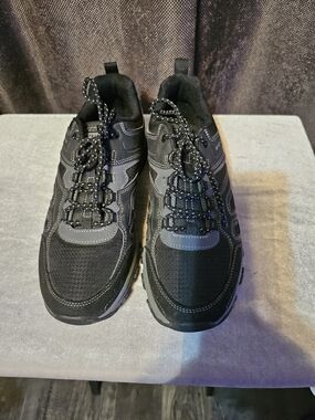 Womens Black Athletic Trail Shoes - Comfortable Grip